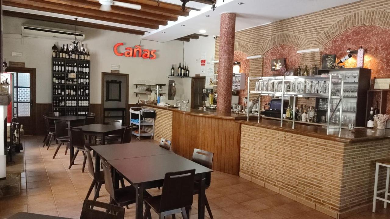 Hostal Restaurante Andra Rio Madera Bagian luar foto